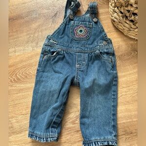 Oshkosh baby girls size 6m overalls